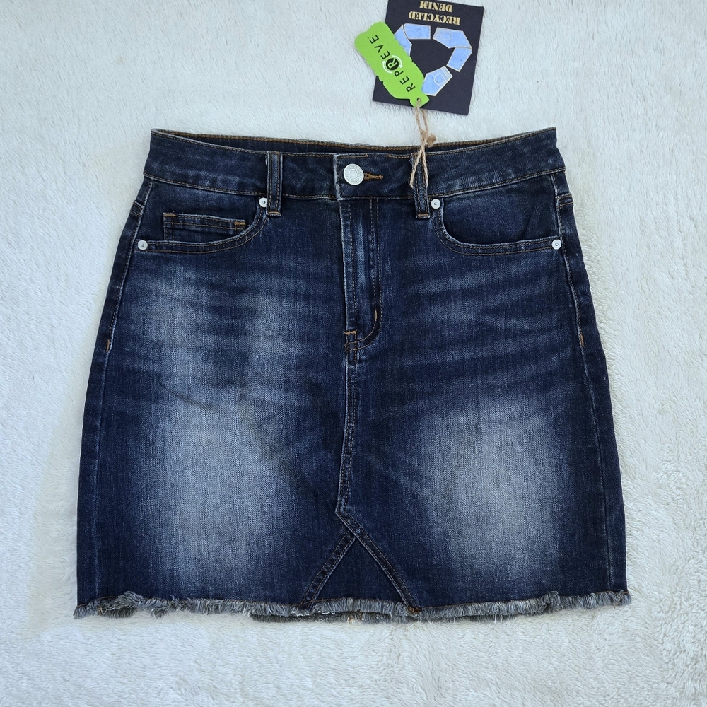 ✨️HP✨️ Indigo Rein🌧 Dark Wash Mini Skirt - NWT - Picture 10 of 12